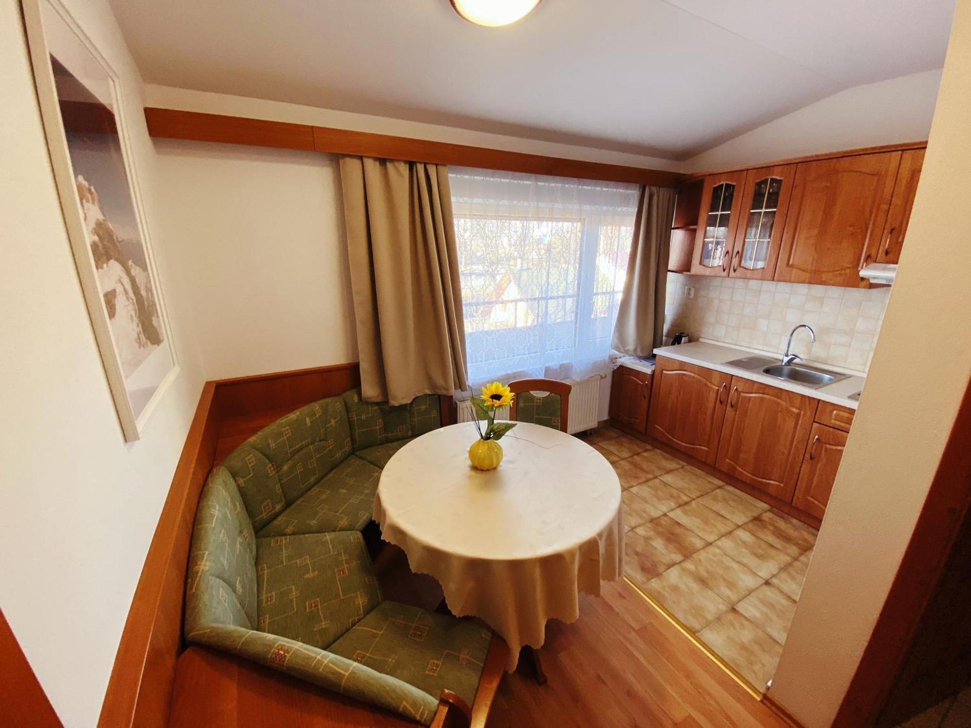 Apartmány EKOSERVIS SLOVENSKO Velky Slavkov Quarto foto
